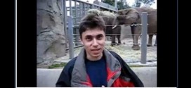 PRIMER VÍDEO EN YOUTUBE – Un tío explicando su visita al zoo, ¡fascinante!